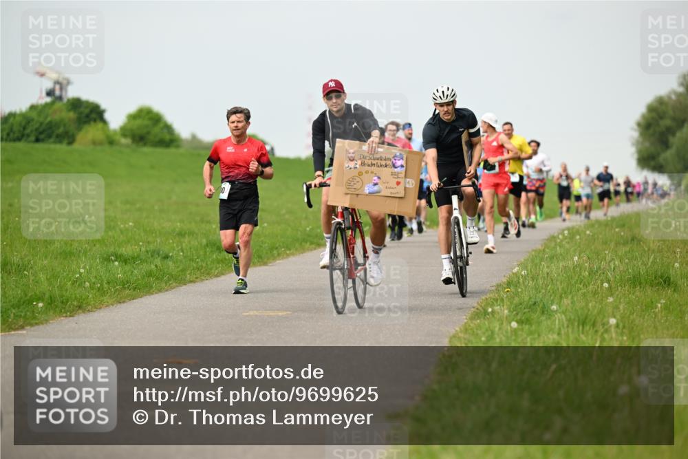 10.05.2026 - 8. Wedeler Halbmarathon Dr. Thomas Lammeyer http://msf.ph/oto/9699625 10.05.2026 11:37:43 Laufen 149 meine-sportfotos.de