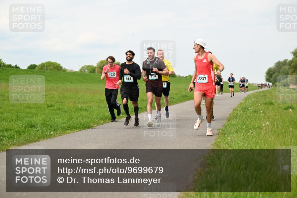 10.05.2026 - 8. Wedeler Halbmarathon Dr. Thomas Lammeyer http://msf.ph/oto/9699679 10.05.2026 11:37:52 Laufen 1023, 914, 719, 2237 meine-sportfotos.de