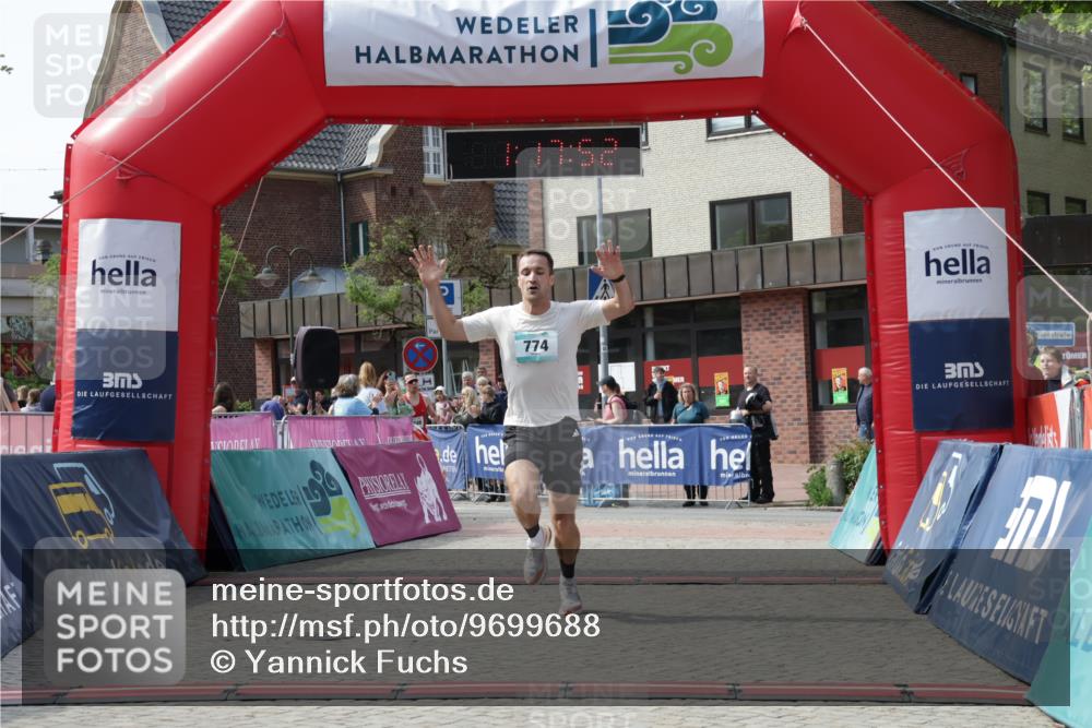 10.05.2026 - 8. Wedeler Halbmarathon Yannick Fuchs http://msf.ph/oto/9699688 10.05.2026 11:17:51 Ziel 774, 2246 meine-sportfotos.de