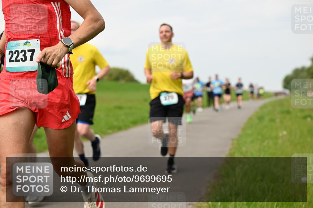 10.05.2026 - 8. Wedeler Halbmarathon Dr. Thomas Lammeyer http://msf.ph/oto/9699695 10.05.2026 11:37:54 Laufen 2237, 570 meine-sportfotos.de