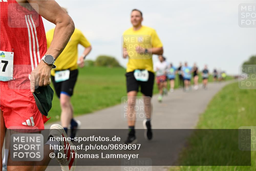 10.05.2026 - 8. Wedeler Halbmarathon Dr. Thomas Lammeyer http://msf.ph/oto/9699697 10.05.2026 11:37:54 Laufen  meine-sportfotos.de