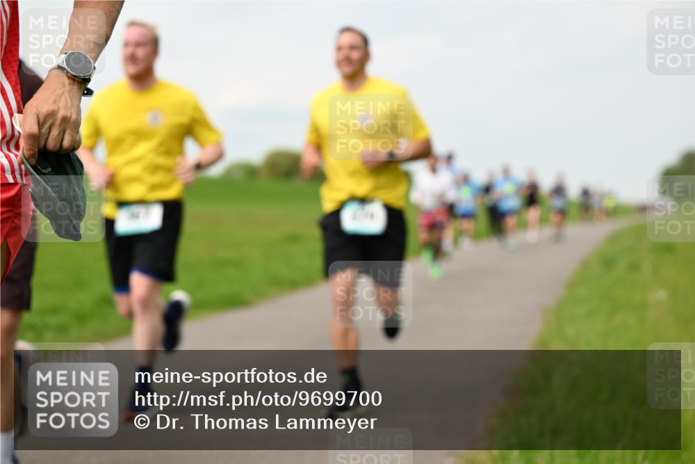 10.05.2026 - 8. Wedeler Halbmarathon Dr. Thomas Lammeyer http://msf.ph/oto/9699700 10.05.2026 11:37:55 Laufen  meine-sportfotos.de