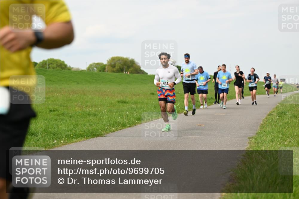 10.05.2026 - 8. Wedeler Halbmarathon Dr. Thomas Lammeyer http://msf.ph/oto/9699705 10.05.2026 11:37:56 Laufen 443, 108, 224, 282 meine-sportfotos.de