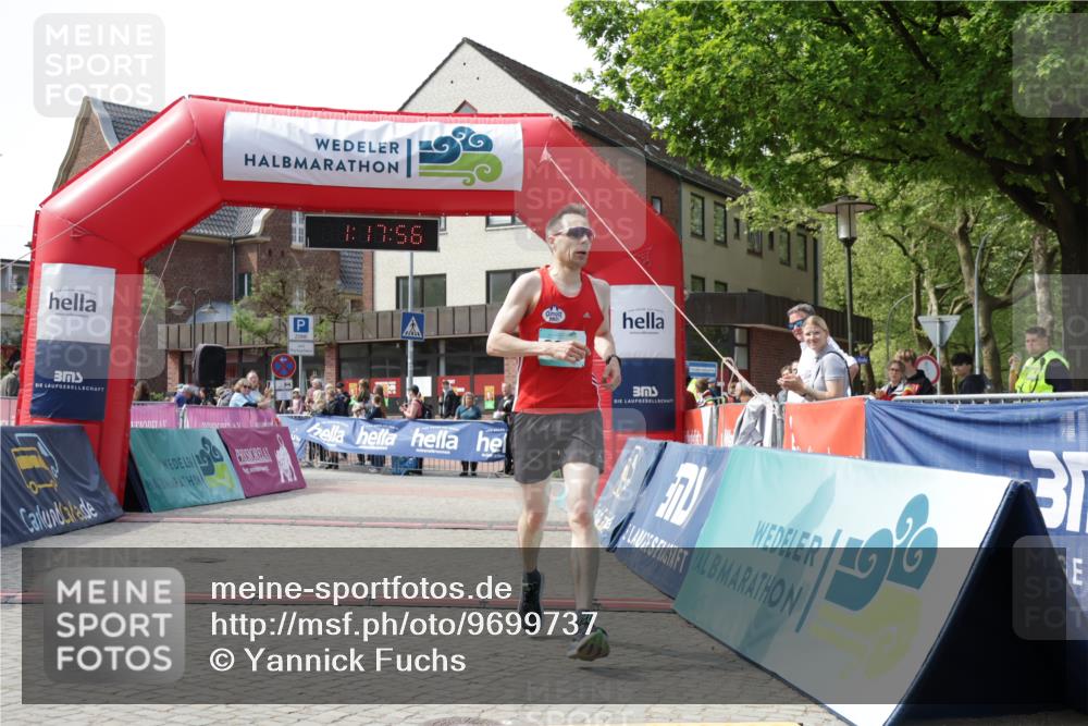 10.05.2026 - 8. Wedeler Halbmarathon Yannick Fuchs http://msf.ph/oto/9699737 10.05.2026 11:17:55 Ziel 774, 2246 meine-sportfotos.de