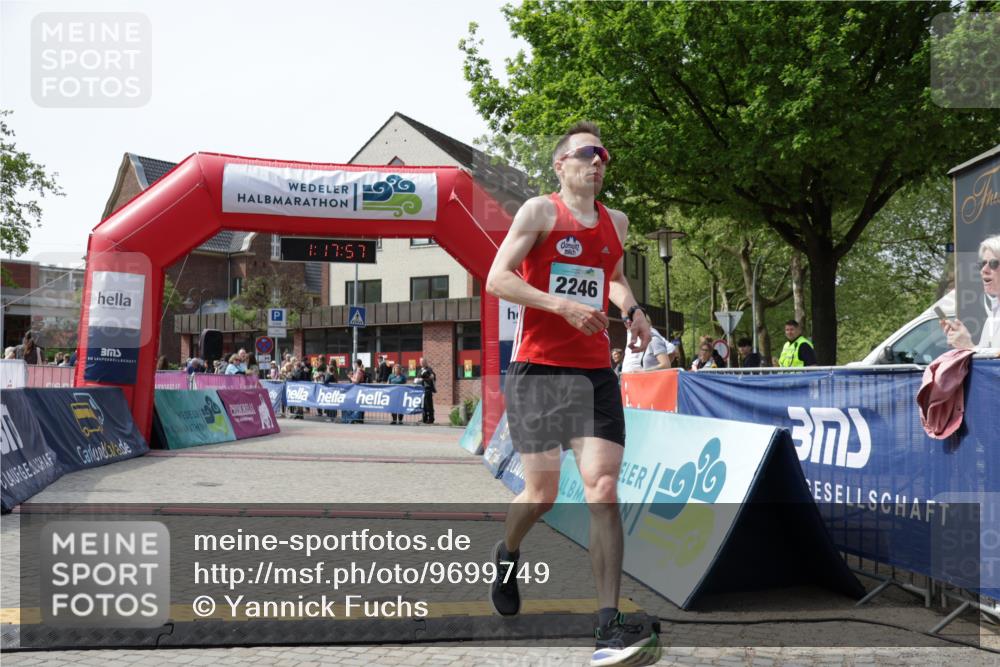 10.05.2026 - 8. Wedeler Halbmarathon Yannick Fuchs http://msf.ph/oto/9699749 10.05.2026 11:17:56 Ziel 774, 2246 meine-sportfotos.de