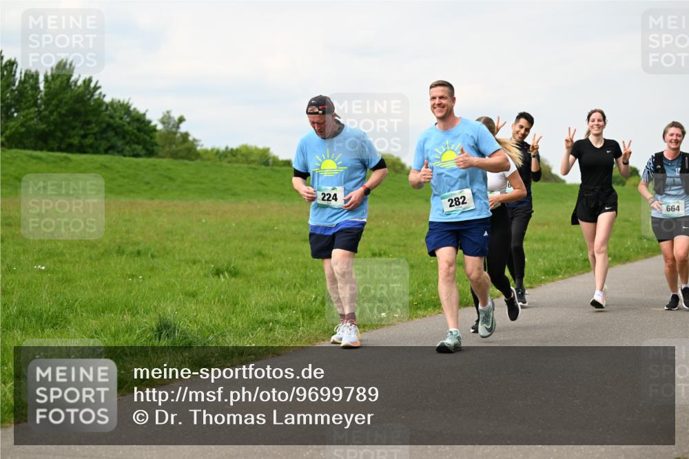 10.05.2026 - 8. Wedeler Halbmarathon Dr. Thomas Lammeyer http://msf.ph/oto/9699789 10.05.2026 11:38:04 Laufen 224, 282, 664 meine-sportfotos.de