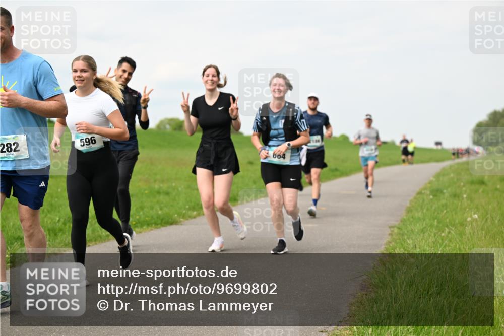 10.05.2026 - 8. Wedeler Halbmarathon Dr. Thomas Lammeyer http://msf.ph/oto/9699802 10.05.2026 11:38:05 Laufen 282, 596 meine-sportfotos.de