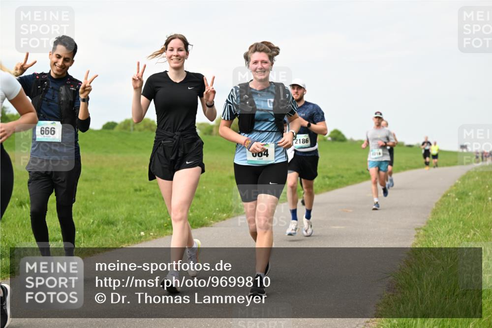 10.05.2026 - 8. Wedeler Halbmarathon Dr. Thomas Lammeyer http://msf.ph/oto/9699810 10.05.2026 11:38:06 Laufen 666, 004, 2186, 1219 meine-sportfotos.de