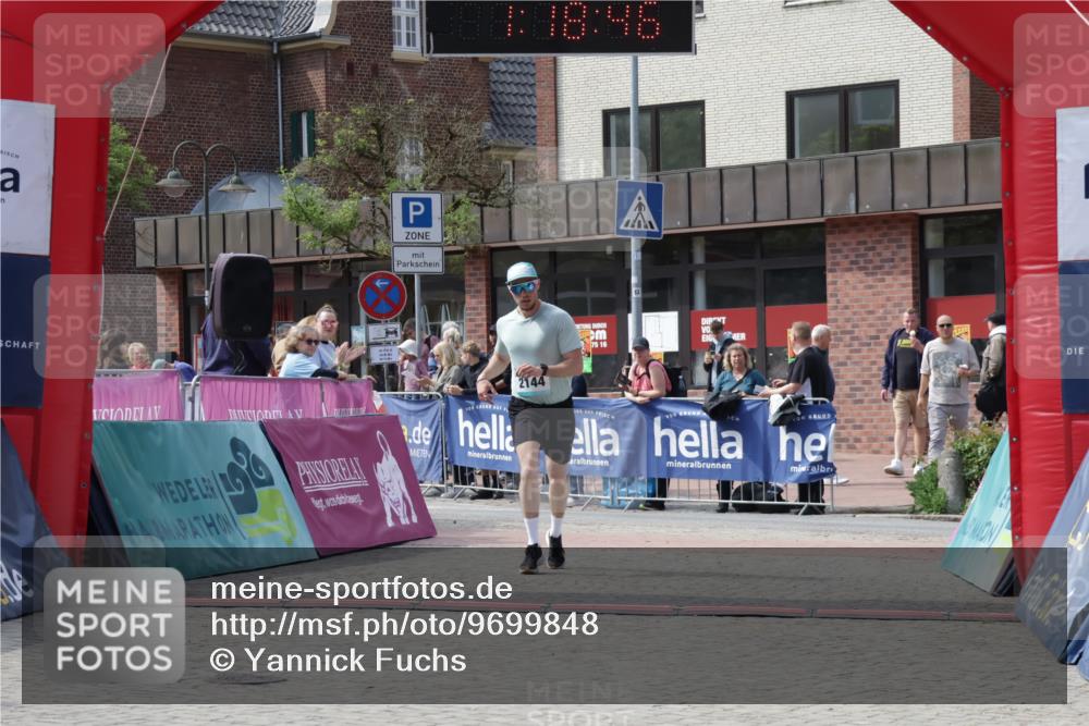 10.05.2026 - 8. Wedeler Halbmarathon Yannick Fuchs http://msf.ph/oto/9699848 10.05.2026 11:18:46 Ziel 2144 meine-sportfotos.de