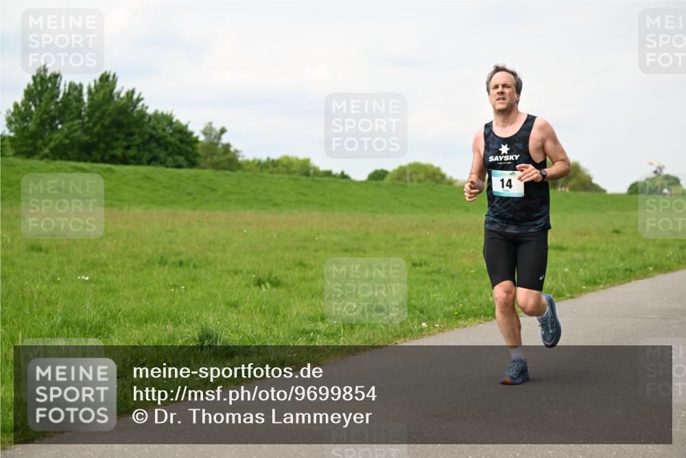 10.05.2026 - 8. Wedeler Halbmarathon Dr. Thomas Lammeyer http://msf.ph/oto/9699854 10.05.2026 11:38:12 Laufen  meine-sportfotos.de