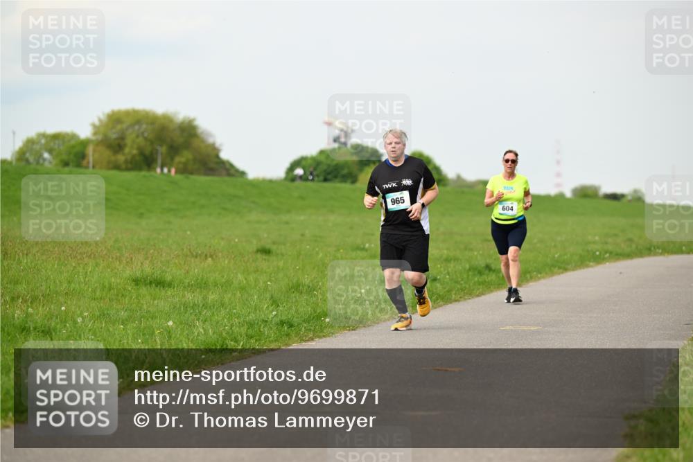 10.05.2026 - 8. Wedeler Halbmarathon Dr. Thomas Lammeyer http://msf.ph/oto/9699871 10.05.2026 11:38:19 Laufen 965, 604 meine-sportfotos.de