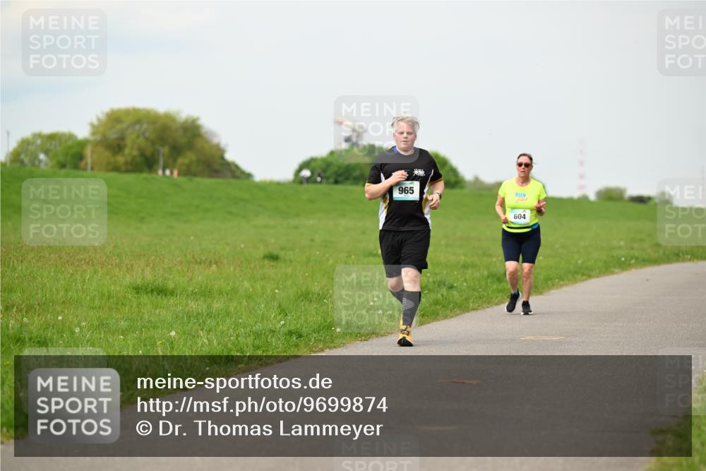 10.05.2026 - 8. Wedeler Halbmarathon Dr. Thomas Lammeyer http://msf.ph/oto/9699874 10.05.2026 11:38:19 Laufen 965, 604 meine-sportfotos.de