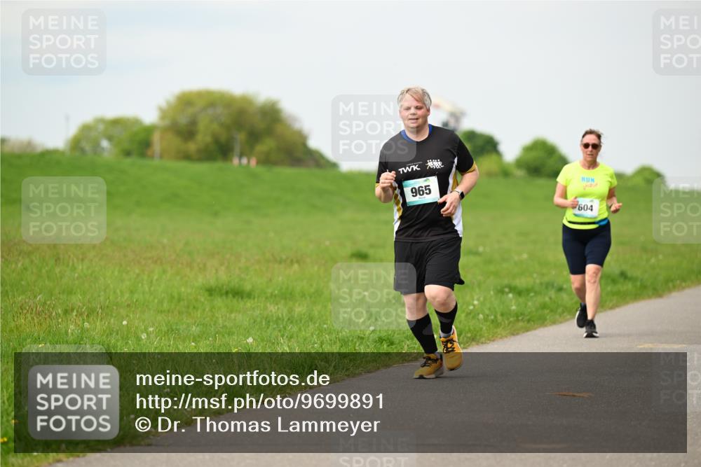 10.05.2026 - 8. Wedeler Halbmarathon Dr. Thomas Lammeyer http://msf.ph/oto/9699891 10.05.2026 11:38:20 Laufen 965, 604 meine-sportfotos.de