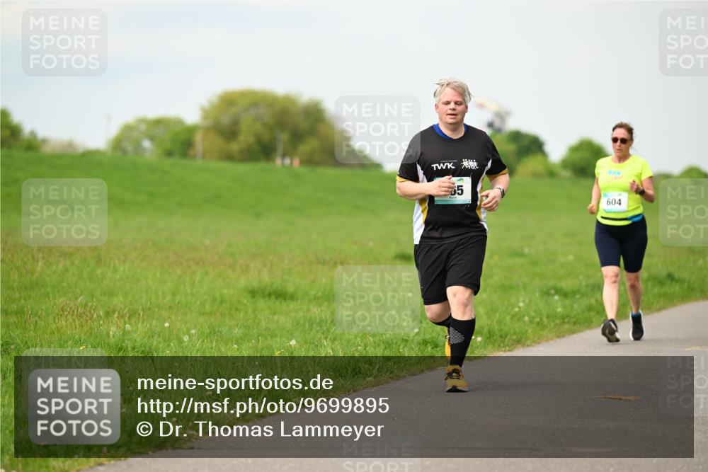10.05.2026 - 8. Wedeler Halbmarathon Dr. Thomas Lammeyer http://msf.ph/oto/9699895 10.05.2026 11:38:20 Laufen 604 meine-sportfotos.de