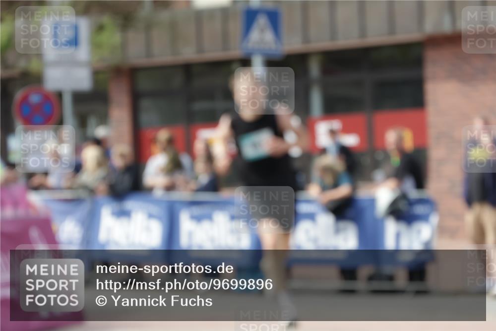 10.05.2026 - 8. Wedeler Halbmarathon Yannick Fuchs http://msf.ph/oto/9699896 10.05.2026 11:19:06 Ziel 961 meine-sportfotos.de