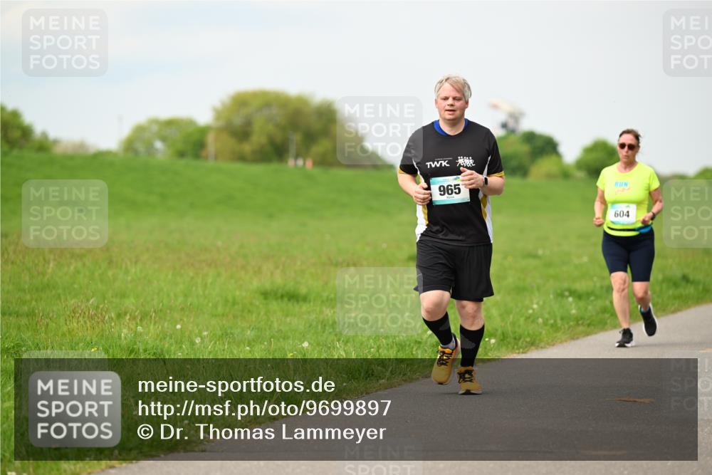 10.05.2026 - 8. Wedeler Halbmarathon Dr. Thomas Lammeyer http://msf.ph/oto/9699897 10.05.2026 11:38:21 Laufen 965, 604 meine-sportfotos.de