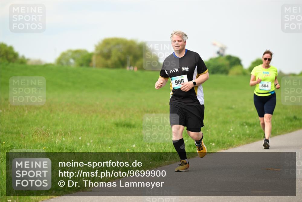 10.05.2026 - 8. Wedeler Halbmarathon Dr. Thomas Lammeyer http://msf.ph/oto/9699900 10.05.2026 11:38:21 Laufen 965, 604 meine-sportfotos.de