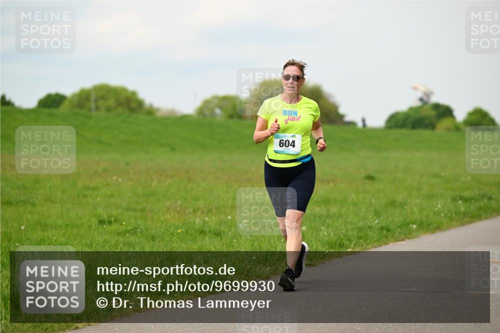 10.05.2026 - 8. Wedeler Halbmarathon Dr. Thomas Lammeyer http://msf.ph/oto/9699930 10.05.2026 11:38:24 Laufen 604 meine-sportfotos.de