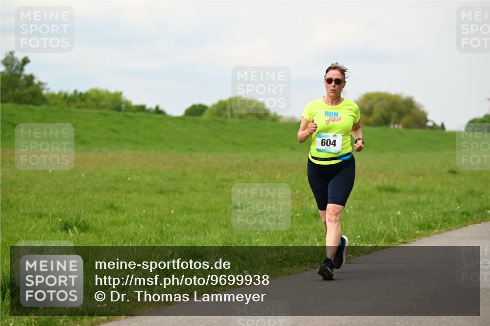 10.05.2026 - 8. Wedeler Halbmarathon Dr. Thomas Lammeyer http://msf.ph/oto/9699938 10.05.2026 11:38:25 Laufen 604 meine-sportfotos.de