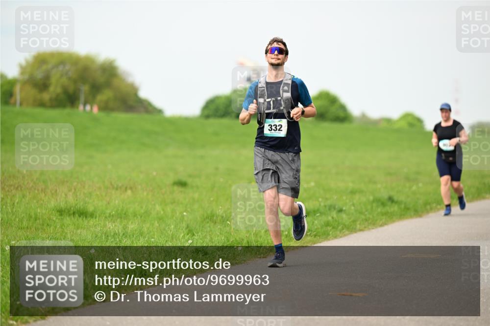 10.05.2026 - 8. Wedeler Halbmarathon Dr. Thomas Lammeyer http://msf.ph/oto/9699963 10.05.2026 11:38:44 Laufen 332 meine-sportfotos.de