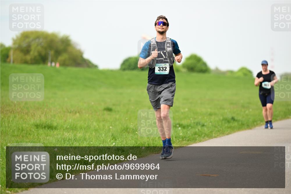 10.05.2026 - 8. Wedeler Halbmarathon Dr. Thomas Lammeyer http://msf.ph/oto/9699964 10.05.2026 11:38:44 Laufen 332 meine-sportfotos.de