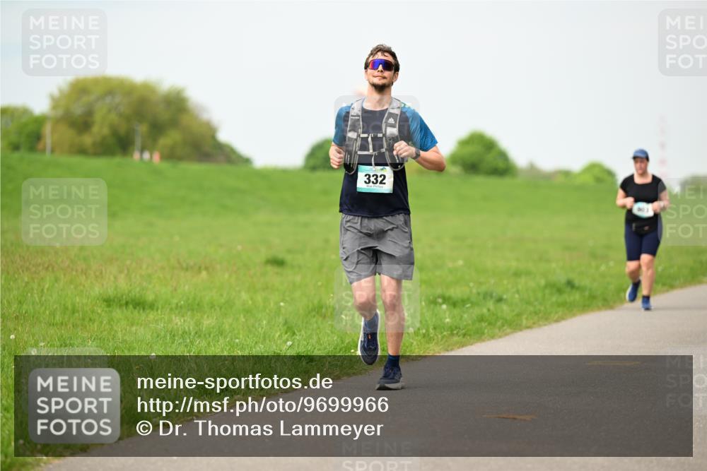 10.05.2026 - 8. Wedeler Halbmarathon Dr. Thomas Lammeyer http://msf.ph/oto/9699966 10.05.2026 11:38:44 Laufen 332 meine-sportfotos.de