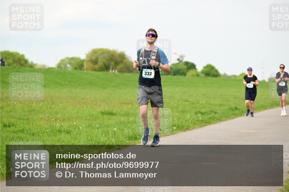 10.05.2026 - 8. Wedeler Halbmarathon Dr. Thomas Lammeyer http://msf.ph/oto/9699977 10.05.2026 11:38:45 Laufen 332 meine-sportfotos.de