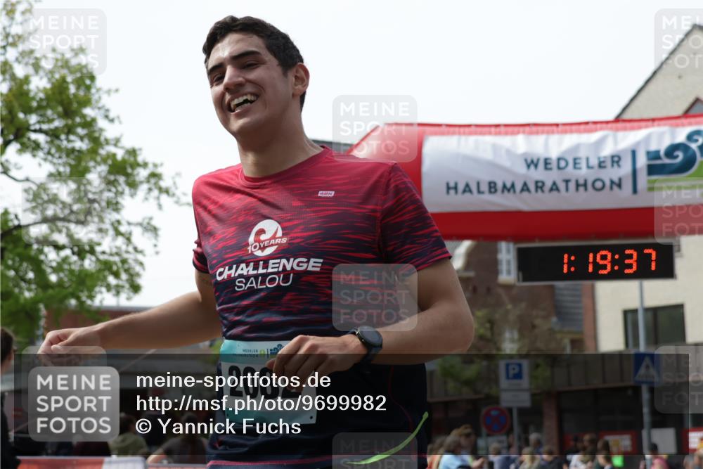 10.05.2026 - 8. Wedeler Halbmarathon Yannick Fuchs http://msf.ph/oto/9699982 10.05.2026 11:19:37 Ziel 2082 meine-sportfotos.de