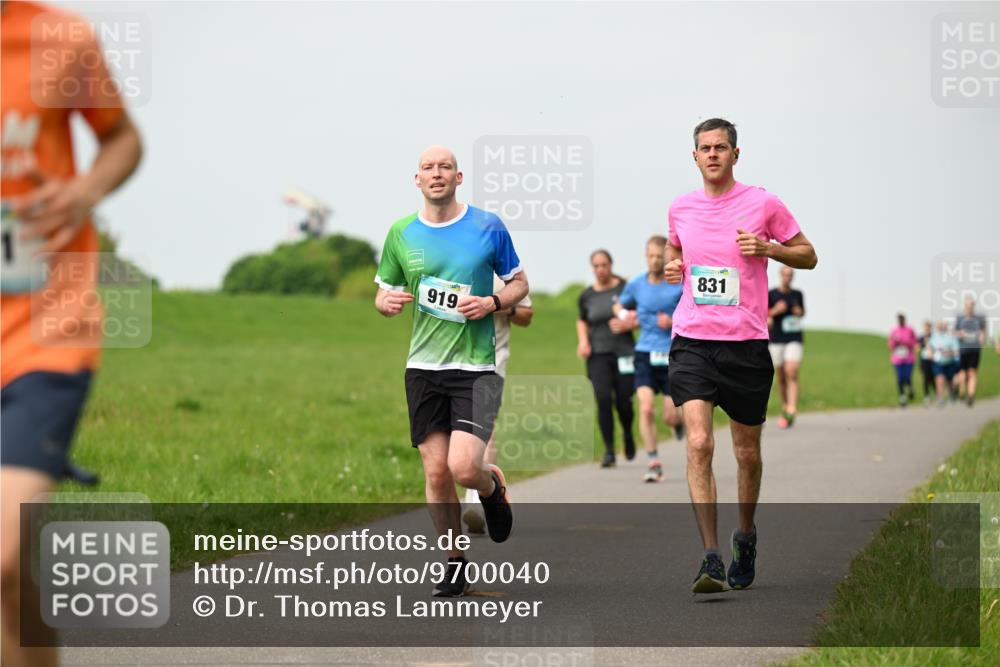 10.05.2026 - 8. Wedeler Halbmarathon Dr. Thomas Lammeyer http://msf.ph/oto/9700040 10.05.2026 11:38:55 Laufen 831, 919 meine-sportfotos.de