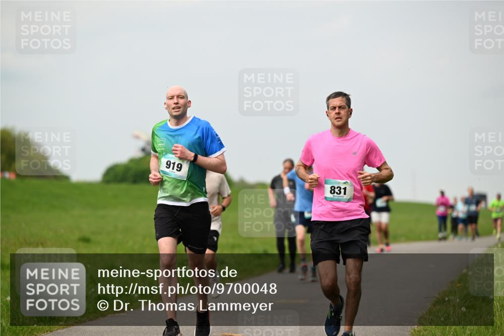 10.05.2026 - 8. Wedeler Halbmarathon Dr. Thomas Lammeyer http://msf.ph/oto/9700048 10.05.2026 11:38:55 Laufen 919, 831 meine-sportfotos.de