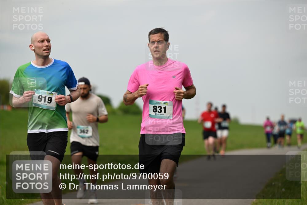 10.05.2026 - 8. Wedeler Halbmarathon Dr. Thomas Lammeyer http://msf.ph/oto/9700059 10.05.2026 11:38:56 Laufen 919, 362, 831 meine-sportfotos.de