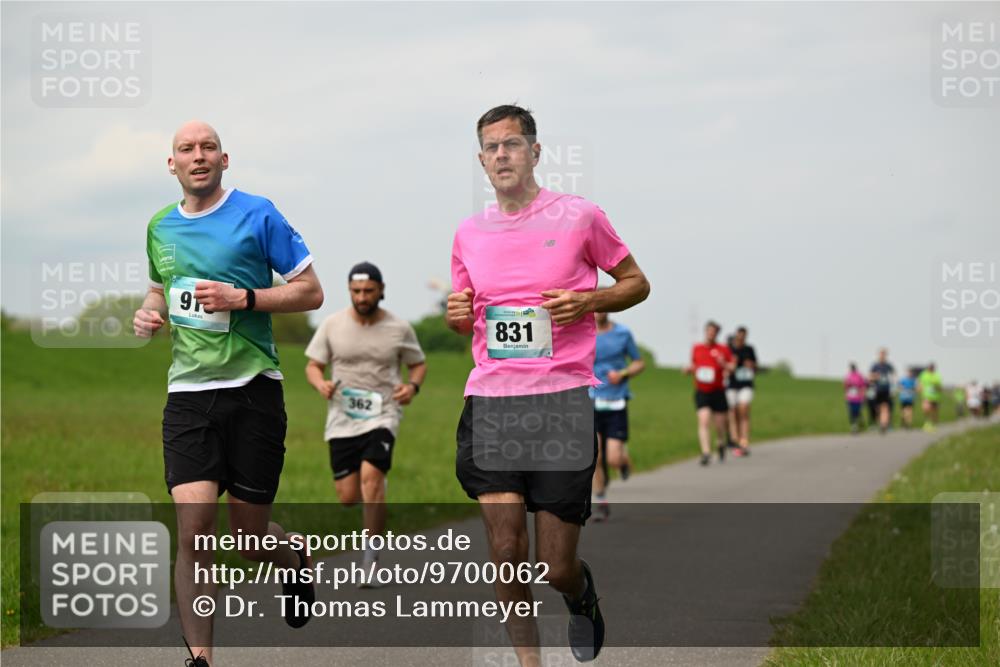 10.05.2026 - 8. Wedeler Halbmarathon Dr. Thomas Lammeyer http://msf.ph/oto/9700062 10.05.2026 11:38:57 Laufen 362, 831 meine-sportfotos.de