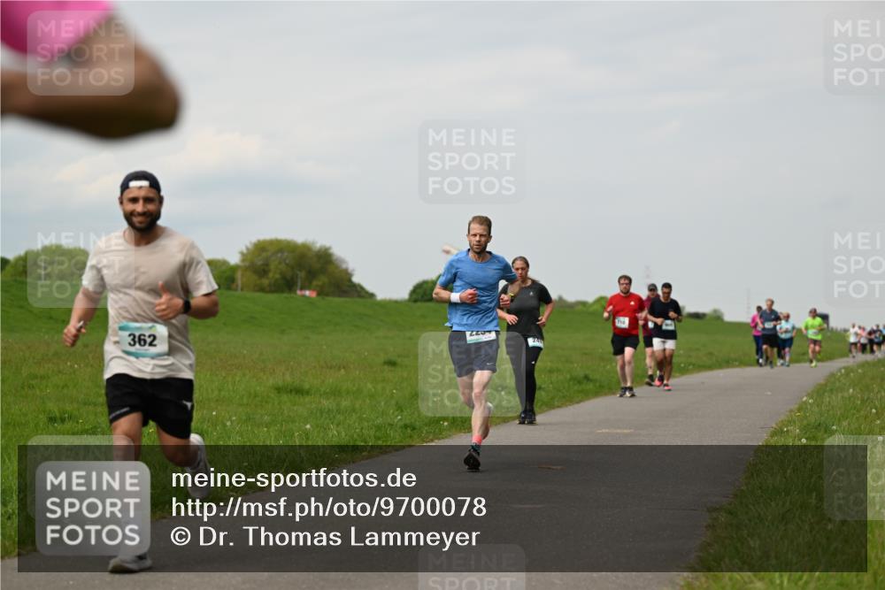 10.05.2026 - 8. Wedeler Halbmarathon Dr. Thomas Lammeyer http://msf.ph/oto/9700078 10.05.2026 11:38:59 Laufen 362, 710 meine-sportfotos.de