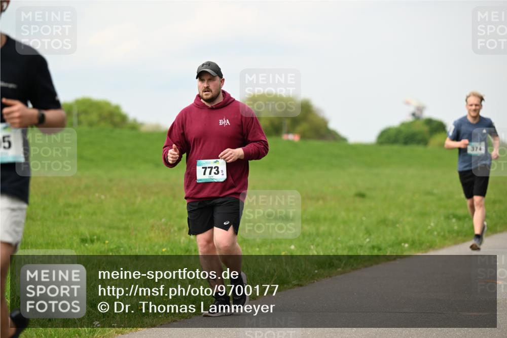 10.05.2026 - 8. Wedeler Halbmarathon Dr. Thomas Lammeyer http://msf.ph/oto/9700177 10.05.2026 11:39:10 Laufen 773, 374 meine-sportfotos.de
