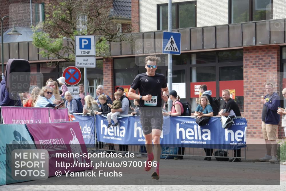 10.05.2026 - 8. Wedeler Halbmarathon Yannick Fuchs http://msf.ph/oto/9700196 10.05.2026 11:20:40 Ziel 791, 2198 meine-sportfotos.de