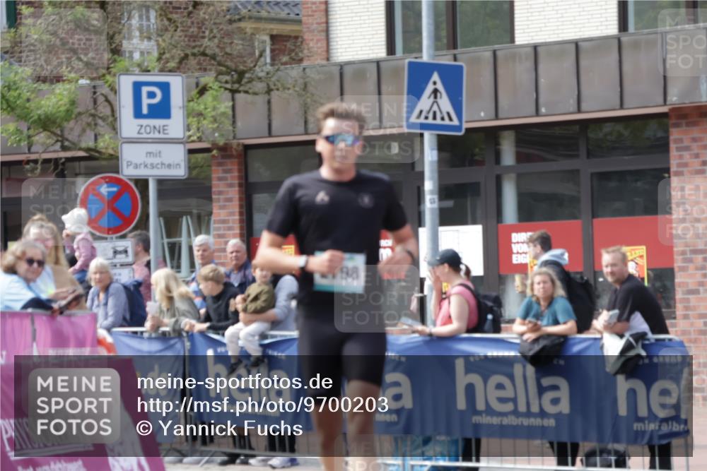 10.05.2026 - 8. Wedeler Halbmarathon Yannick Fuchs http://msf.ph/oto/9700203 10.05.2026 11:20:41 Ziel 791, 2198 meine-sportfotos.de