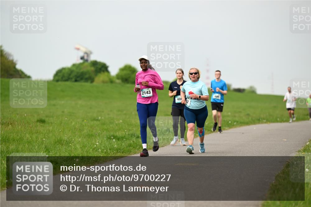 10.05.2026 - 8. Wedeler Halbmarathon Dr. Thomas Lammeyer http://msf.ph/oto/9700227 10.05.2026 11:39:16 Laufen 2143, 480 meine-sportfotos.de