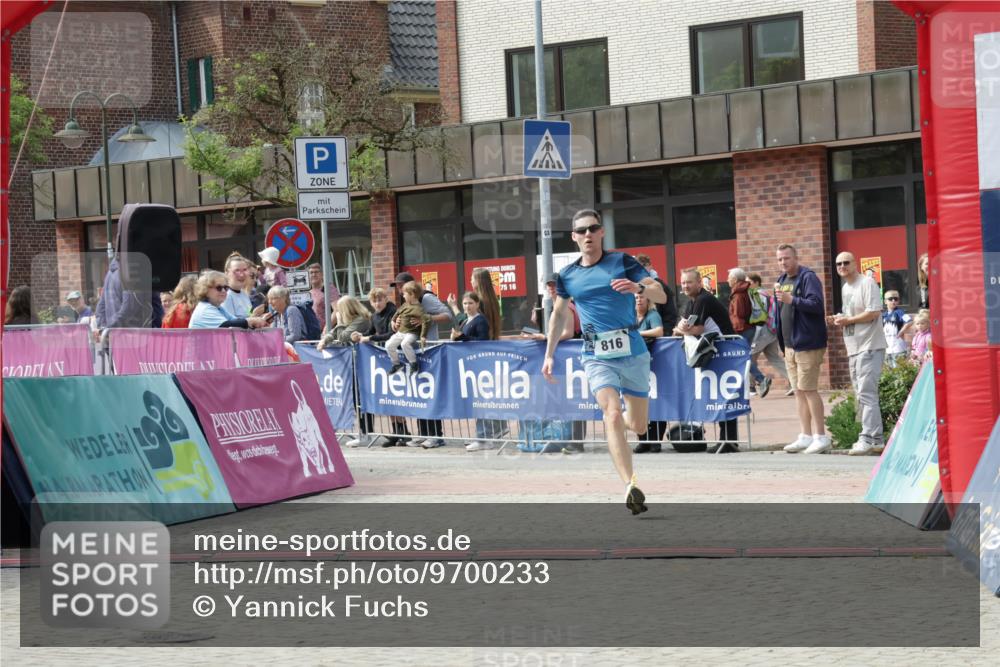 10.05.2026 - 8. Wedeler Halbmarathon Yannick Fuchs http://msf.ph/oto/9700233 10.05.2026 11:20:56 Ziel 816 meine-sportfotos.de