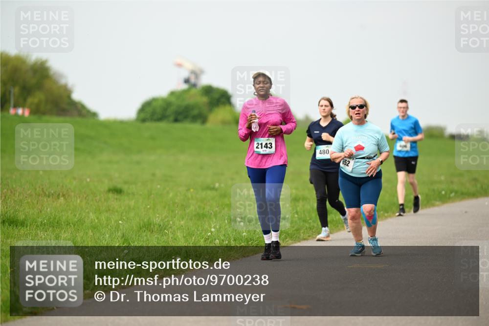 10.05.2026 - 8. Wedeler Halbmarathon Dr. Thomas Lammeyer http://msf.ph/oto/9700238 10.05.2026 11:39:17 Laufen 2143, 480, 652 meine-sportfotos.de