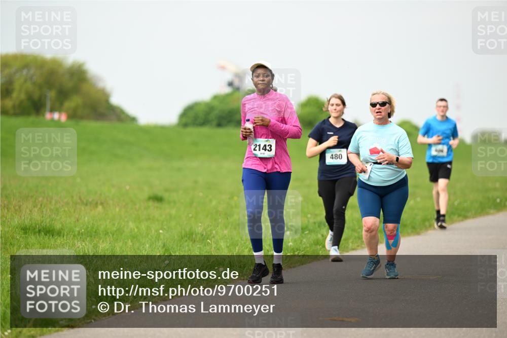 10.05.2026 - 8. Wedeler Halbmarathon Dr. Thomas Lammeyer http://msf.ph/oto/9700251 10.05.2026 11:39:18 Laufen 2143, 480 meine-sportfotos.de