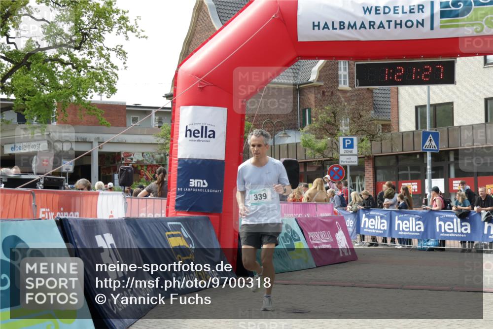 10.05.2026 - 8. Wedeler Halbmarathon Yannick Fuchs http://msf.ph/oto/9700318 10.05.2026 11:21:27 Ziel 339 meine-sportfotos.de