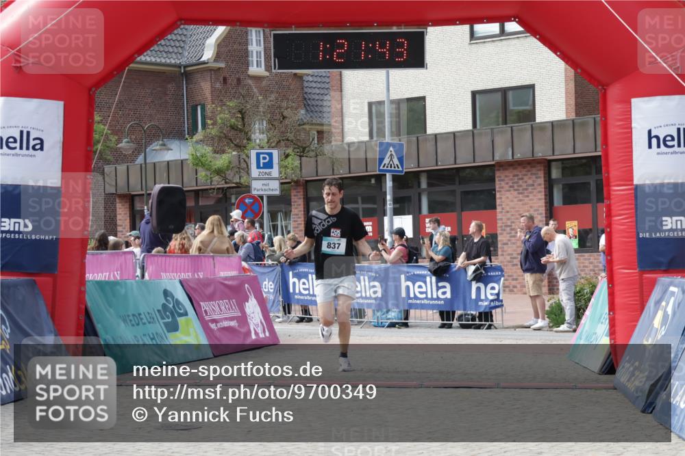 10.05.2026 - 8. Wedeler Halbmarathon Yannick Fuchs http://msf.ph/oto/9700349 10.05.2026 11:21:43 Ziel 837, 2236 meine-sportfotos.de