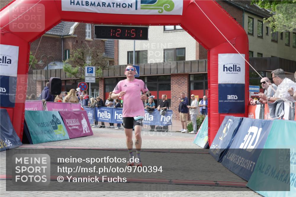 10.05.2026 - 8. Wedeler Halbmarathon Yannick Fuchs http://msf.ph/oto/9700394 10.05.2026 11:21:50 Ziel 828, 2236 meine-sportfotos.de