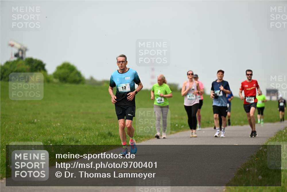 10.05.2026 - 8. Wedeler Halbmarathon Dr. Thomas Lammeyer http://msf.ph/oto/9700401 10.05.2026 11:39:37 Laufen 1041 meine-sportfotos.de