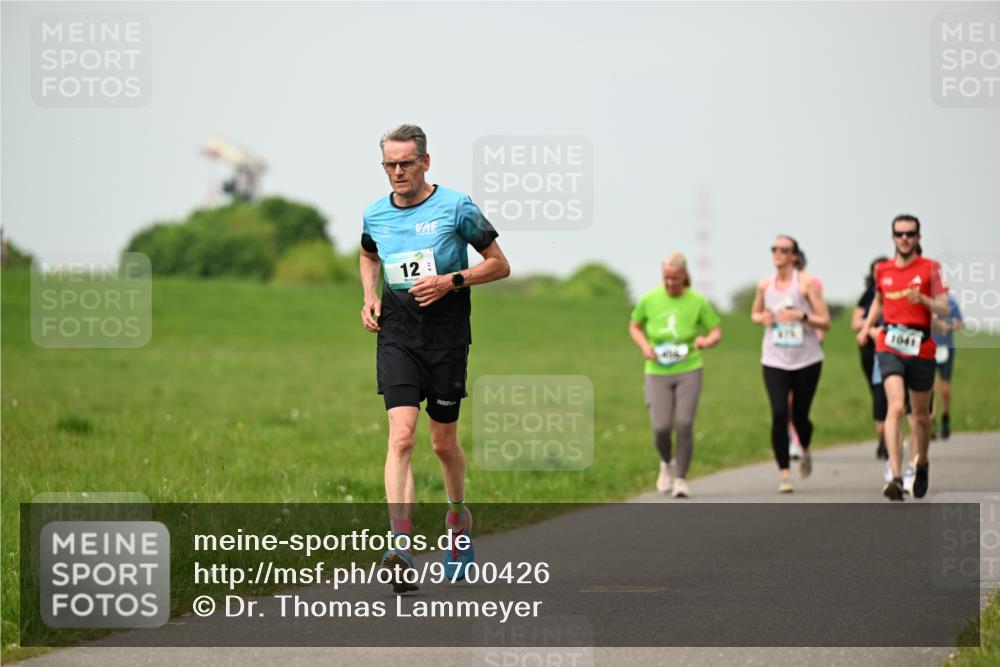 10.05.2026 - 8. Wedeler Halbmarathon Dr. Thomas Lammeyer http://msf.ph/oto/9700426 10.05.2026 11:39:39 Laufen 1041, 940 meine-sportfotos.de