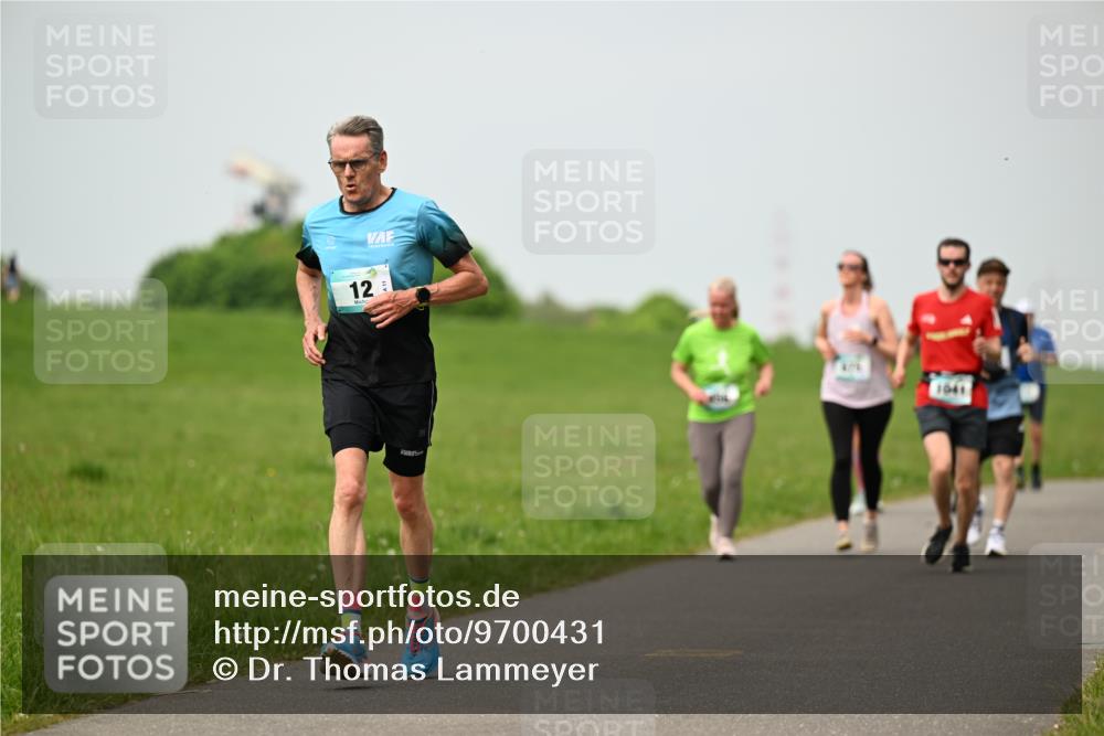 10.05.2026 - 8. Wedeler Halbmarathon Dr. Thomas Lammeyer http://msf.ph/oto/9700431 10.05.2026 11:39:39 Laufen 4776, 1641 meine-sportfotos.de