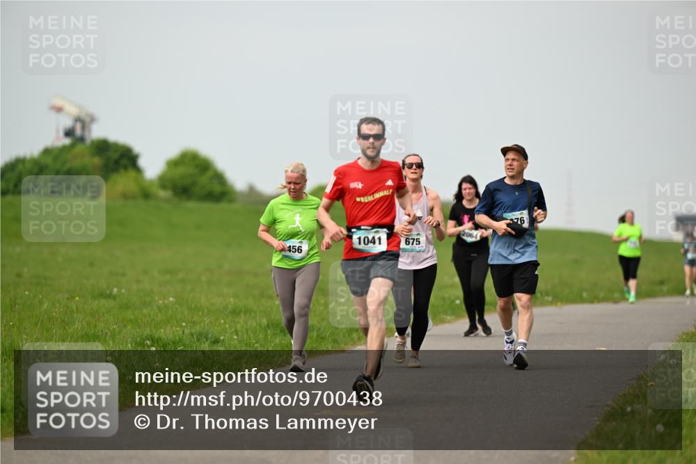 10.05.2026 - 8. Wedeler Halbmarathon Dr. Thomas Lammeyer http://msf.ph/oto/9700438 10.05.2026 11:39:41 Laufen 1041, 456, 675, 2064 meine-sportfotos.de