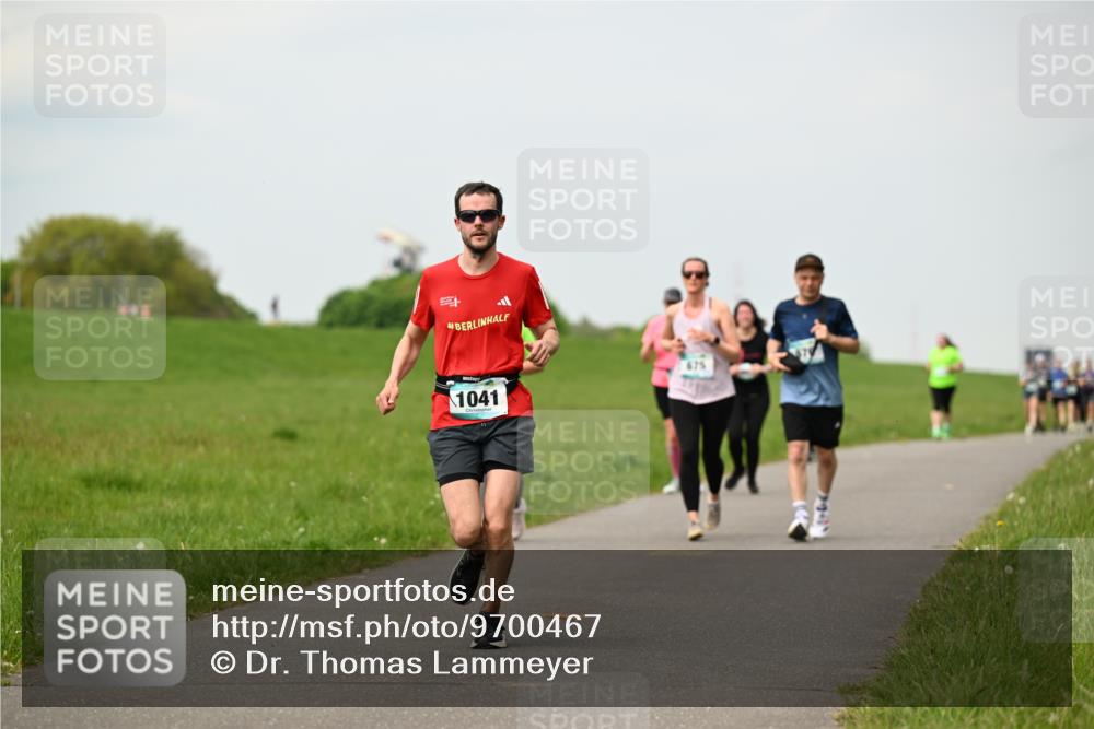 10.05.2026 - 8. Wedeler Halbmarathon Dr. Thomas Lammeyer http://msf.ph/oto/9700467 10.05.2026 11:39:44 Laufen 1041, 675 meine-sportfotos.de