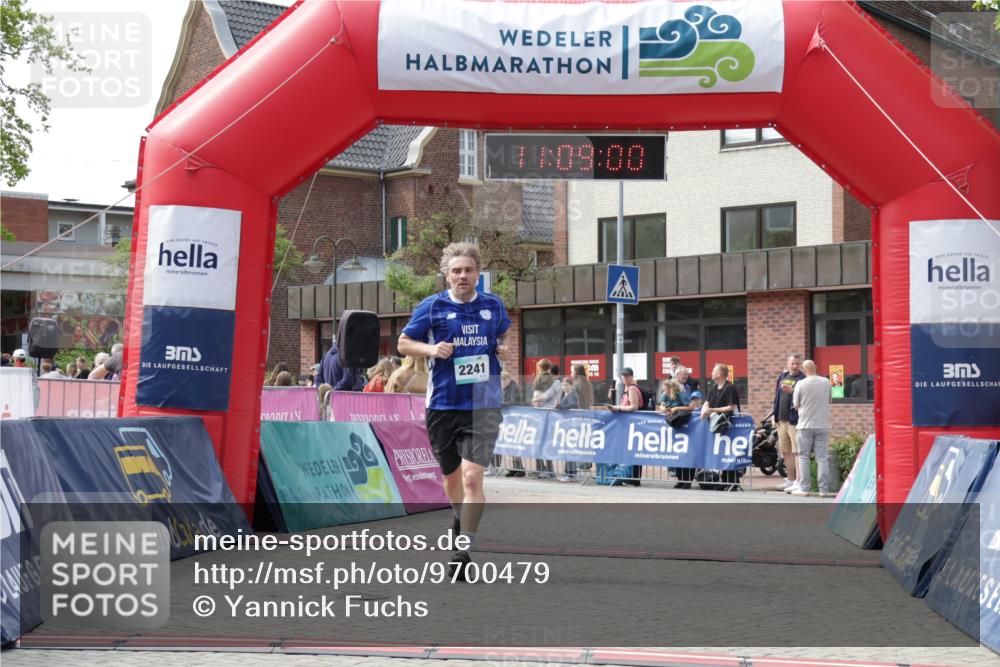 10.05.2026 - 8. Wedeler Halbmarathon Yannick Fuchs http://msf.ph/oto/9700479 10.05.2026 11:22:12 Ziel 2241 meine-sportfotos.de