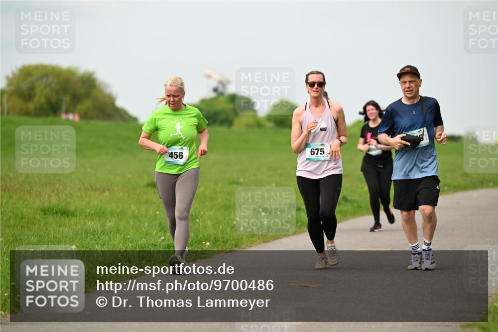 10.05.2026 - 8. Wedeler Halbmarathon Dr. Thomas Lammeyer http://msf.ph/oto/9700486 10.05.2026 11:39:46 Laufen 456, 675, 135 meine-sportfotos.de